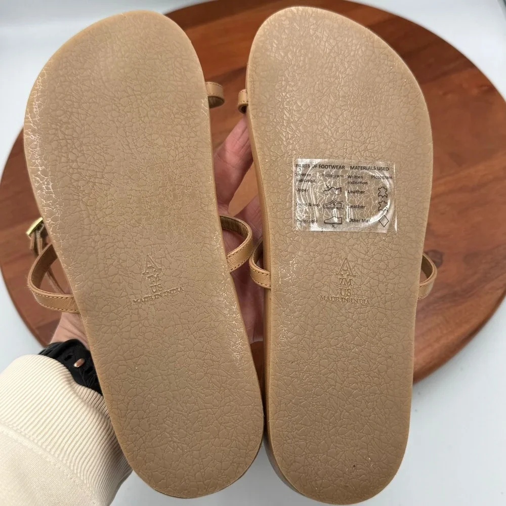 Anthropologie‎ Toe Loop Shell Sandals Tan Leather Ankle Strap Thongs Coastal W 7